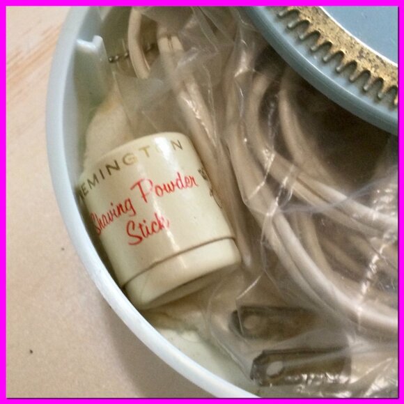 Vtg Electric Shaver - Picture 7 of 9